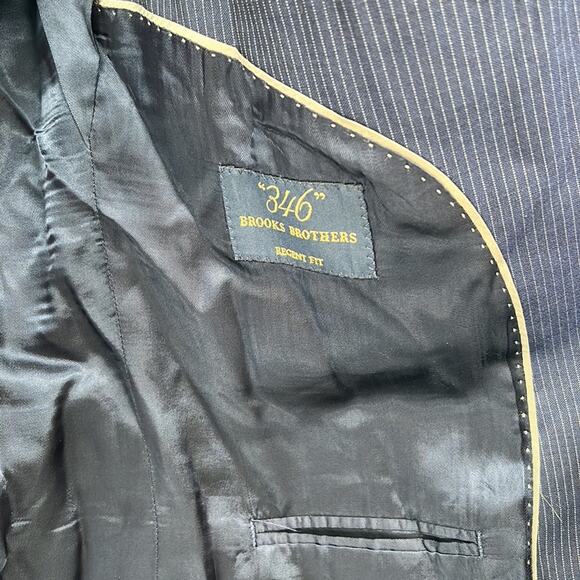 Brooks Brothers 346 Regent Fit Pinstripe Blazer 100% Wool - Navy - 42R - Picture 5 of 10